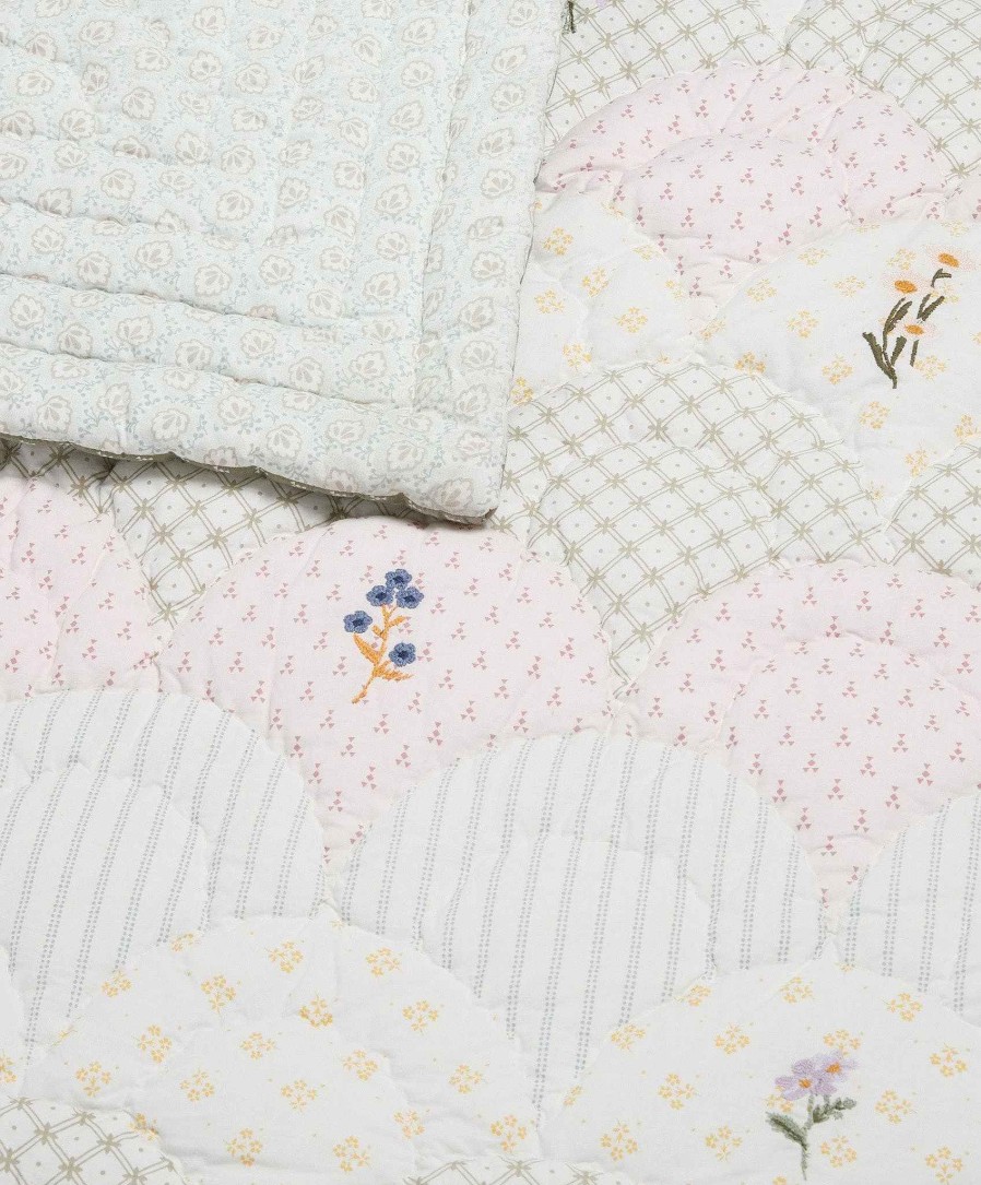 Nursery Mamas and Papas Laura Ashley | Laura Ashley Quilt In Neutral