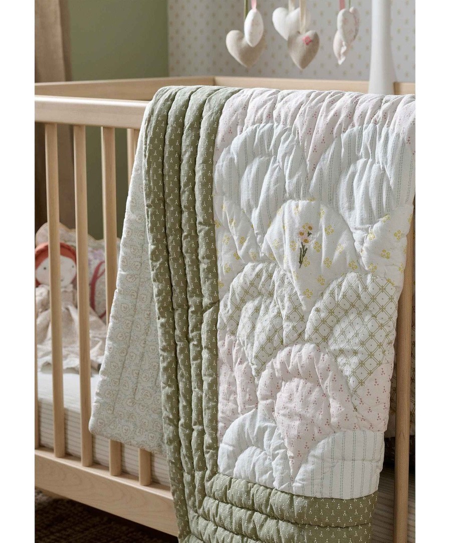 Nursery Mamas and Papas Laura Ashley | Laura Ashley Quilt In Neutral